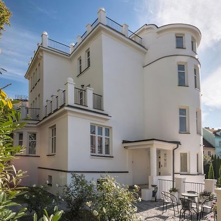Apartments Villa Whitehouse オストラヴァ エクステリア 写真