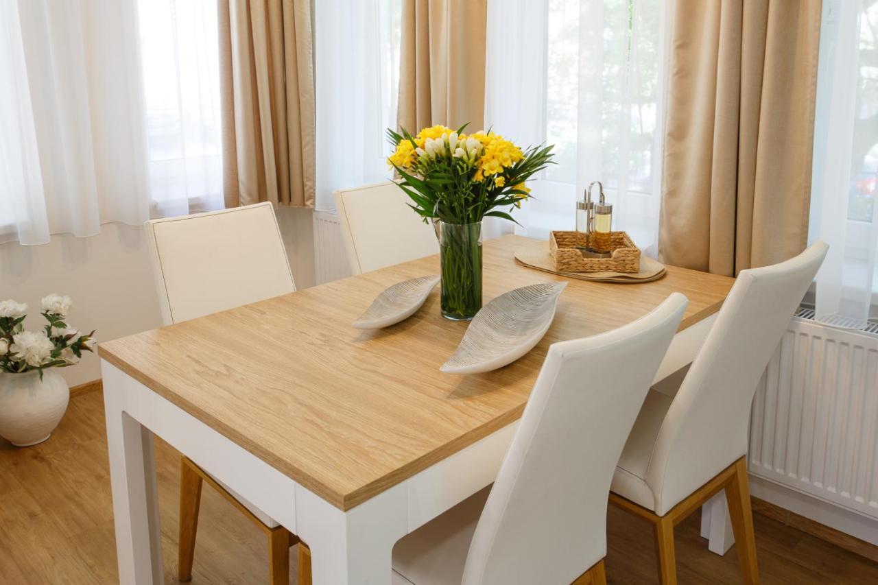 Apartments Villa Whitehouse オストラヴァ エクステリア 写真
