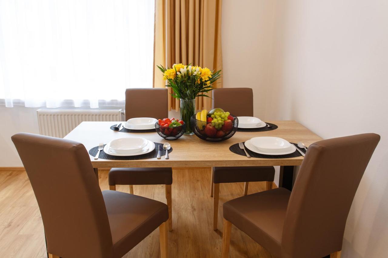 Apartments Villa Whitehouse オストラヴァ エクステリア 写真