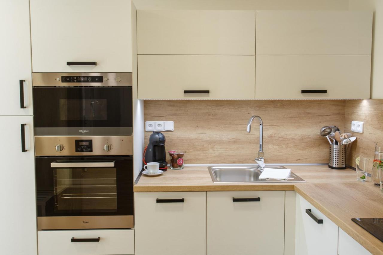 Apartments Villa Whitehouse オストラヴァ エクステリア 写真